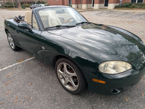 Used 2001 MAZDA MX-5 Miata SE image 9