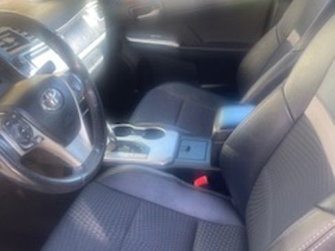 Used 2013 Toyota Camry SE image 8