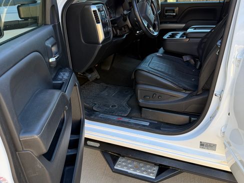 Used 2018 Chevrolet Silverado 2500 LT w/ All Star Edition image 13