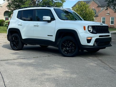 Used 2020 Jeep Renegade Altitude image 1