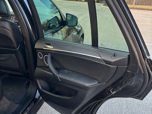 Used 2013 BMW X5 M image 13