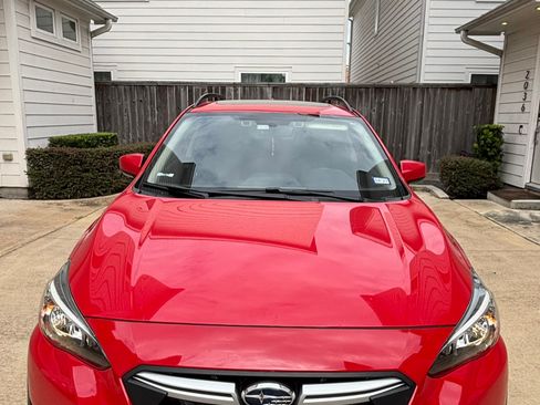 Used 2021 Subaru Crosstrek 2.0i Premium w/ Moonroof Package AWD/4WD image 5