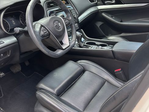 Used 2017 Nissan Maxima 3.5 SL FWD image 11