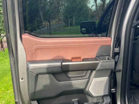 Used 2021 Ford F150 Lariat w/ Equipment Group 502A High image 9