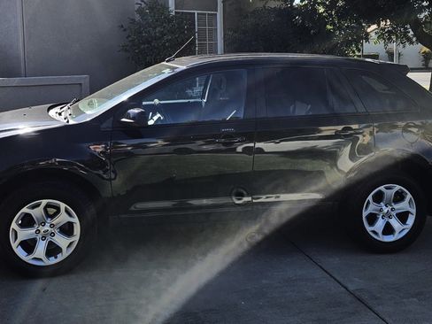 Used 2013 Ford Edge SEL image 2