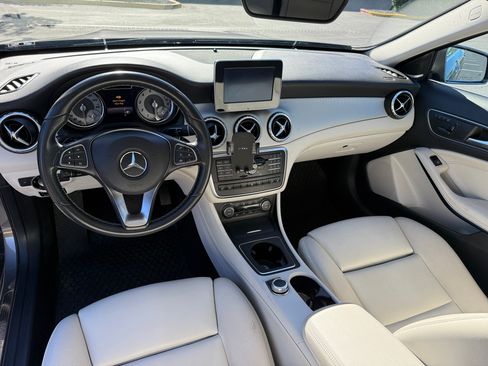 Used 2017 Mercedes-Benz GLA 250 4MATIC image 12