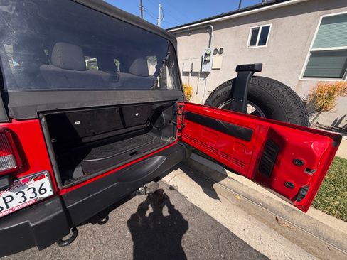Used 2011 Jeep Wrangler Sport AWD/4WD image 15