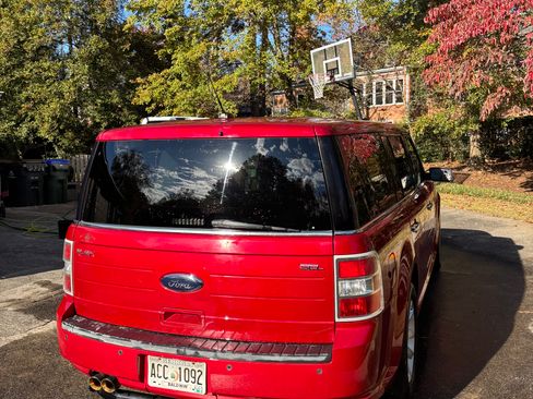 Used 2011 Ford Flex SEL w/ Rapid Spec Order Code image 6