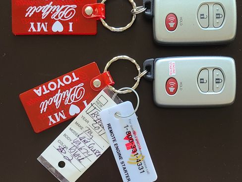 Used 2011 Toyota Land Cruiser w/ Upgrade Pkg image 2