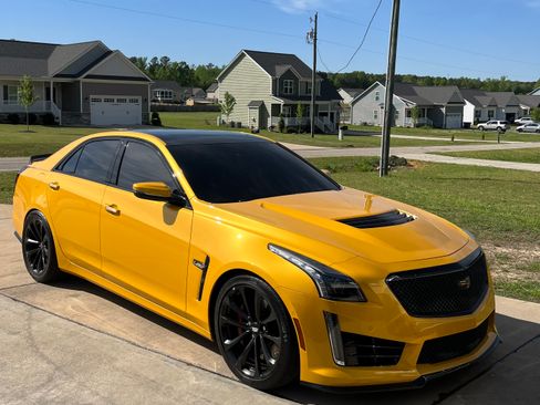 Used 2017 Cadillac CTS Luxury w/ Luxury Package image 2