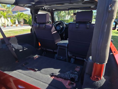 Used 2009 Jeep Wrangler X image 18