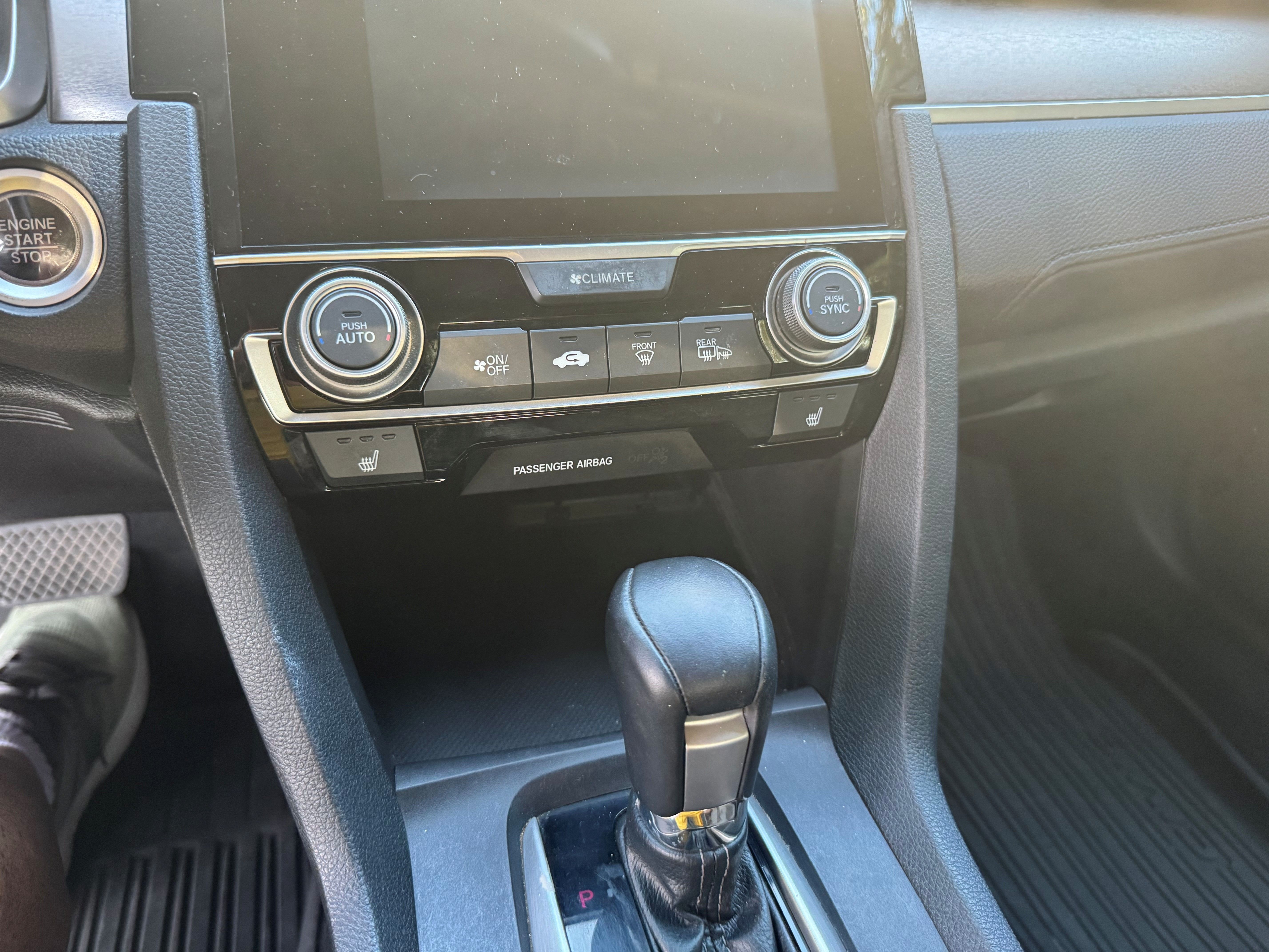Used 2017 Honda Civic Touring image 1