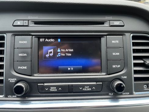 Used 2016 Hyundai Sonata Limited image 27