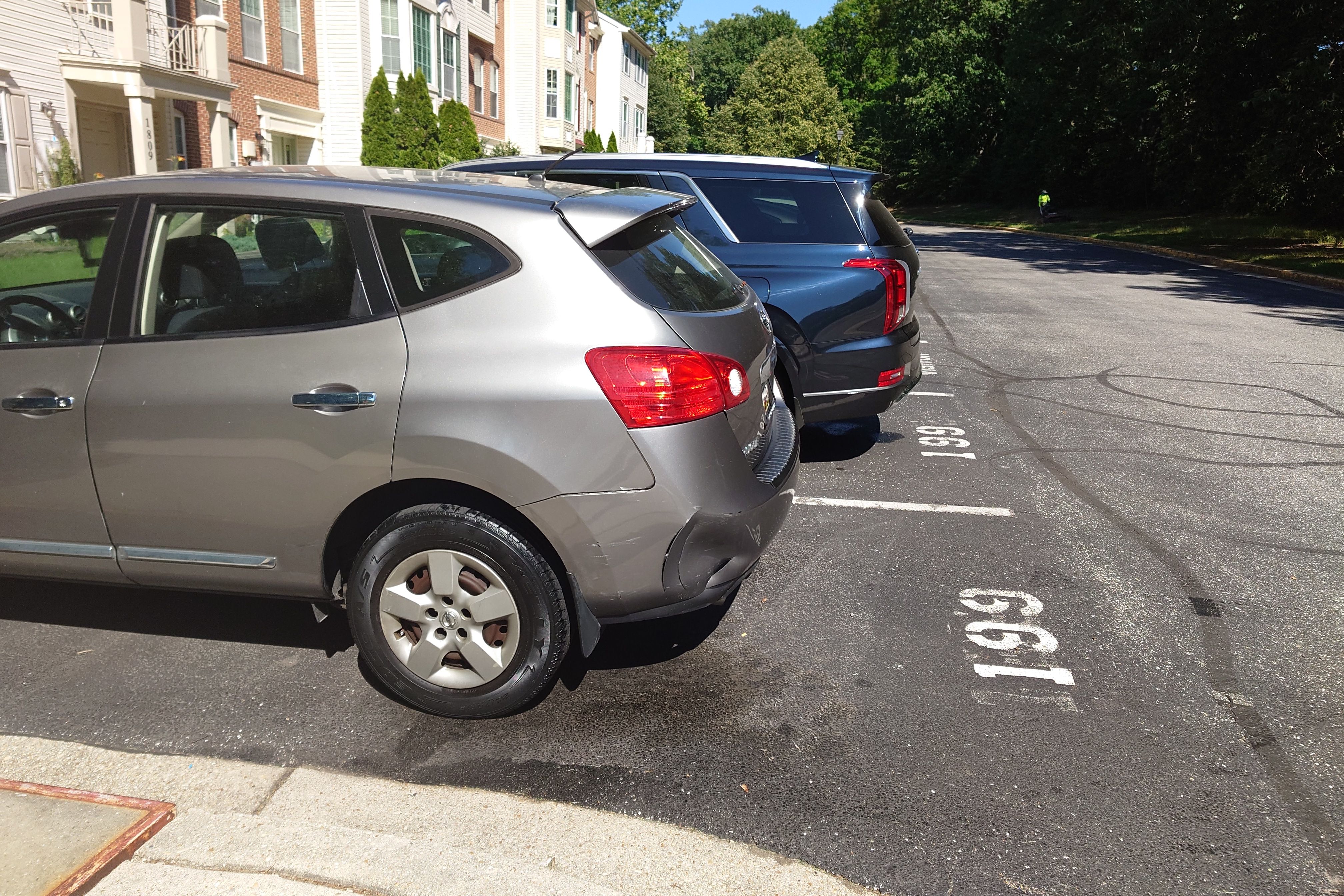 Used 2011 Nissan Rogue S AWD/4WD image 2