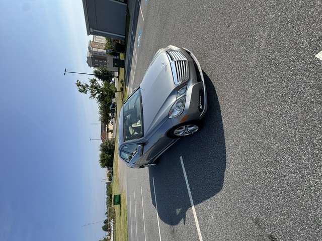 Used 2010 Mercedes-Benz E 550 Sedan image 11