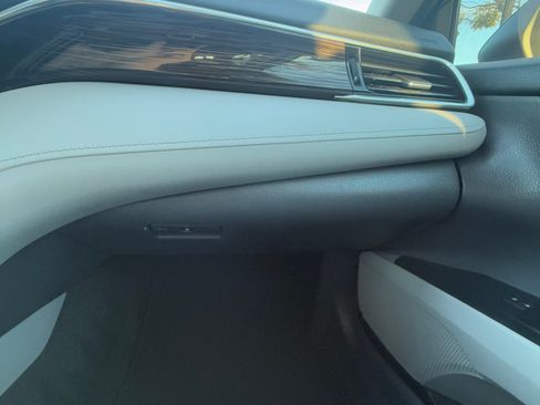 Used 2018 Toyota Camry LE w/ Audio Package FWD image 13