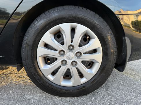 Used 2013 Kia Forte EX w/ Fuel Economy Pkg FWD image 9