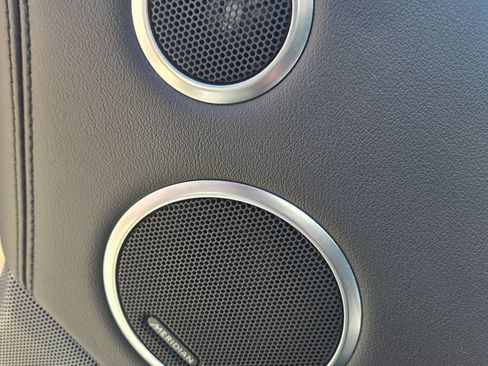 Used 2020 Land Rover Range Rover HSE image 21