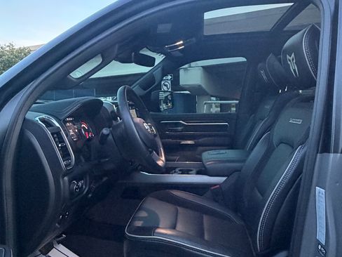 Used 2024 RAM 1500 Laramie image 5