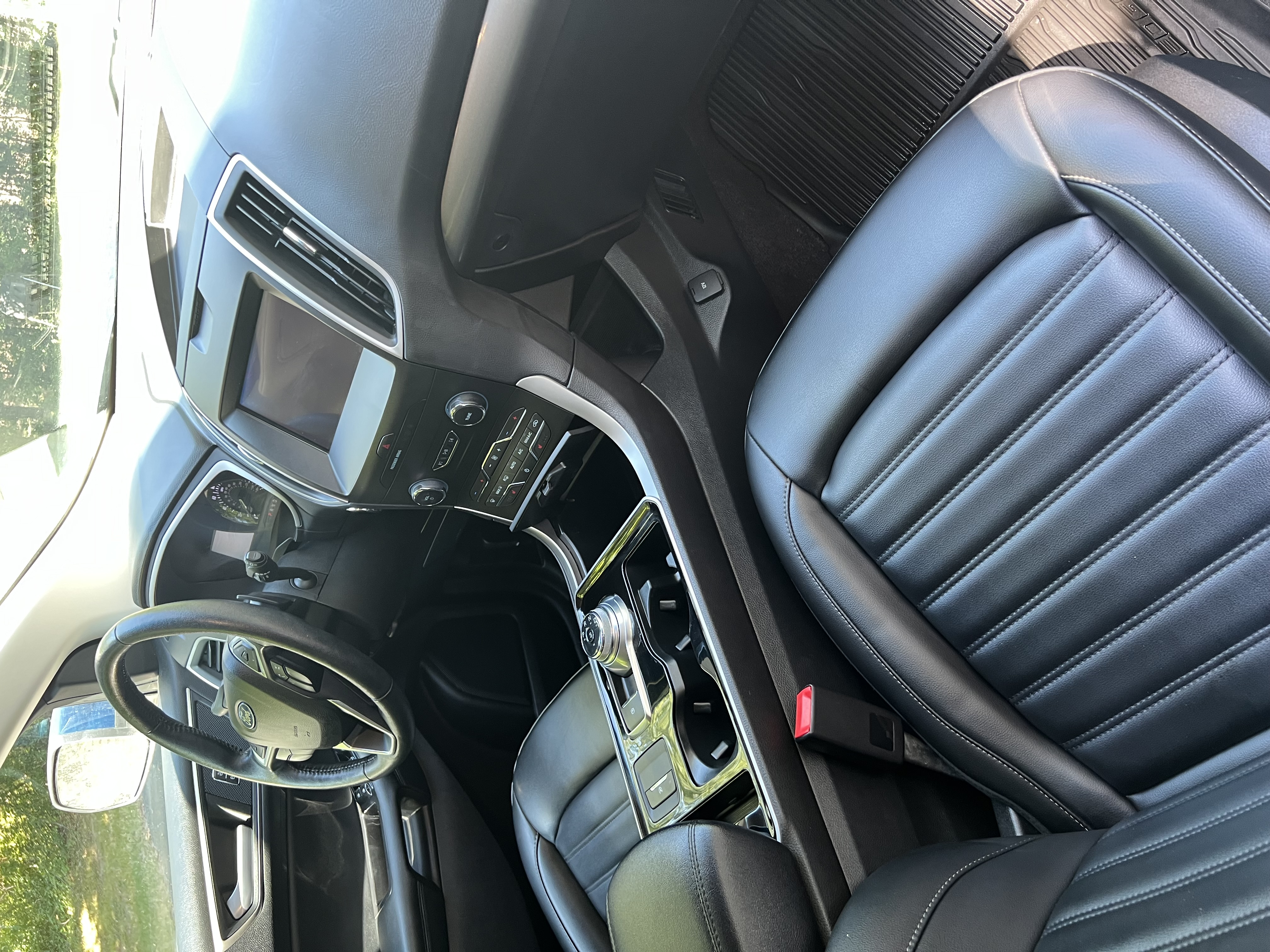 Used 2020 Ford Edge SEL w/ Convenience Package AWD/4WD image 8