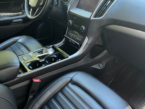 Used 2020 Ford Edge SEL w/ Convenience Package AWD/4WD image 8