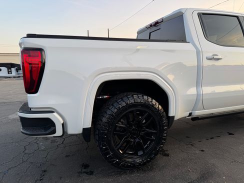 Used 2020 GMC Sierra 1500 AT4 w/ AT4 Premium Package image 2