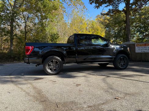 Used 2022 Ford F150 XLT w/ Equipment Group 302A High AWD/4WD image 12