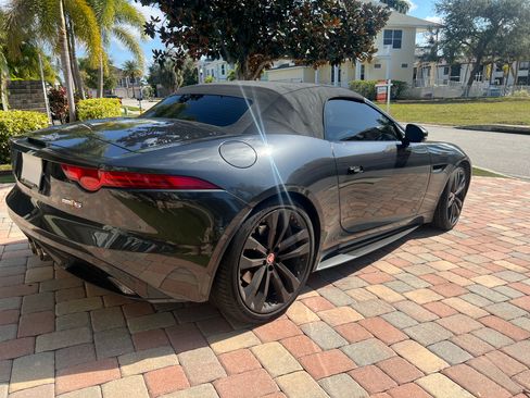 Used 2017 Jaguar F-TYPE S image 9