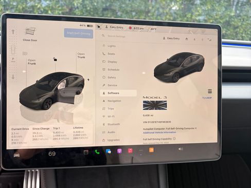 Used 2025 Tesla Model 3 Performance image 19
