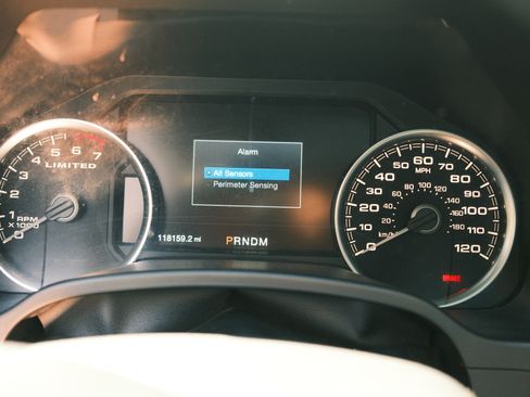 Used 2018 Ford F150 Limited w/ Trailer Tow Package image 5