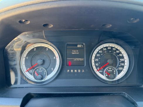 Used 2013 RAM 2500 Tradesman w/ Chrome Appearance Group image 10