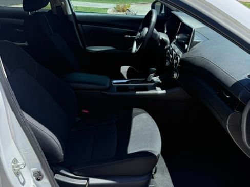 Used 2023 Nissan Sentra SV FWD image 14