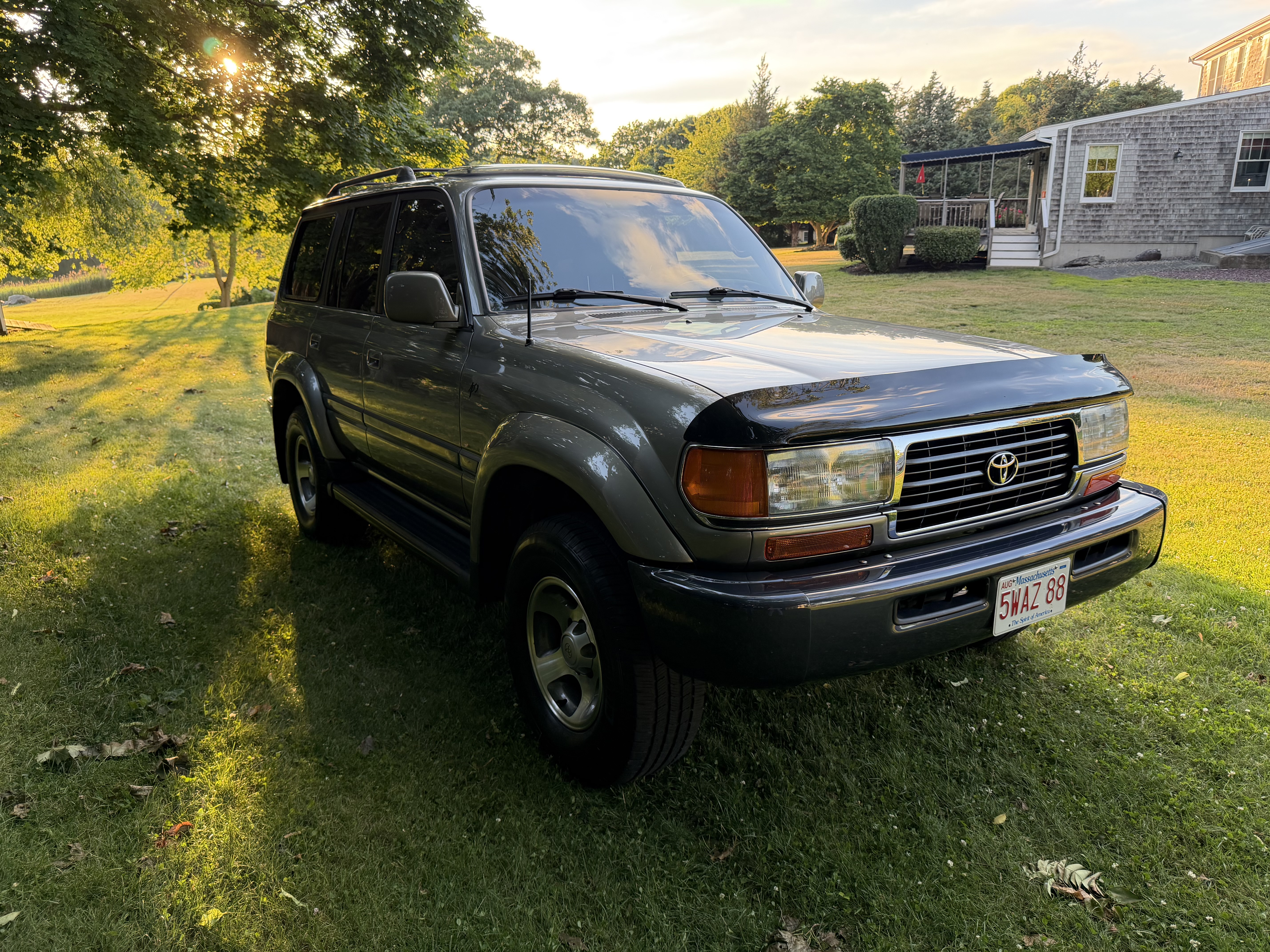 Used 1997 Toyota Land Cruiser AWD/4WD image 1
