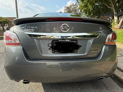 Used 2015 Nissan Altima 2.5 S w/ Special Edition Package FWD image 6