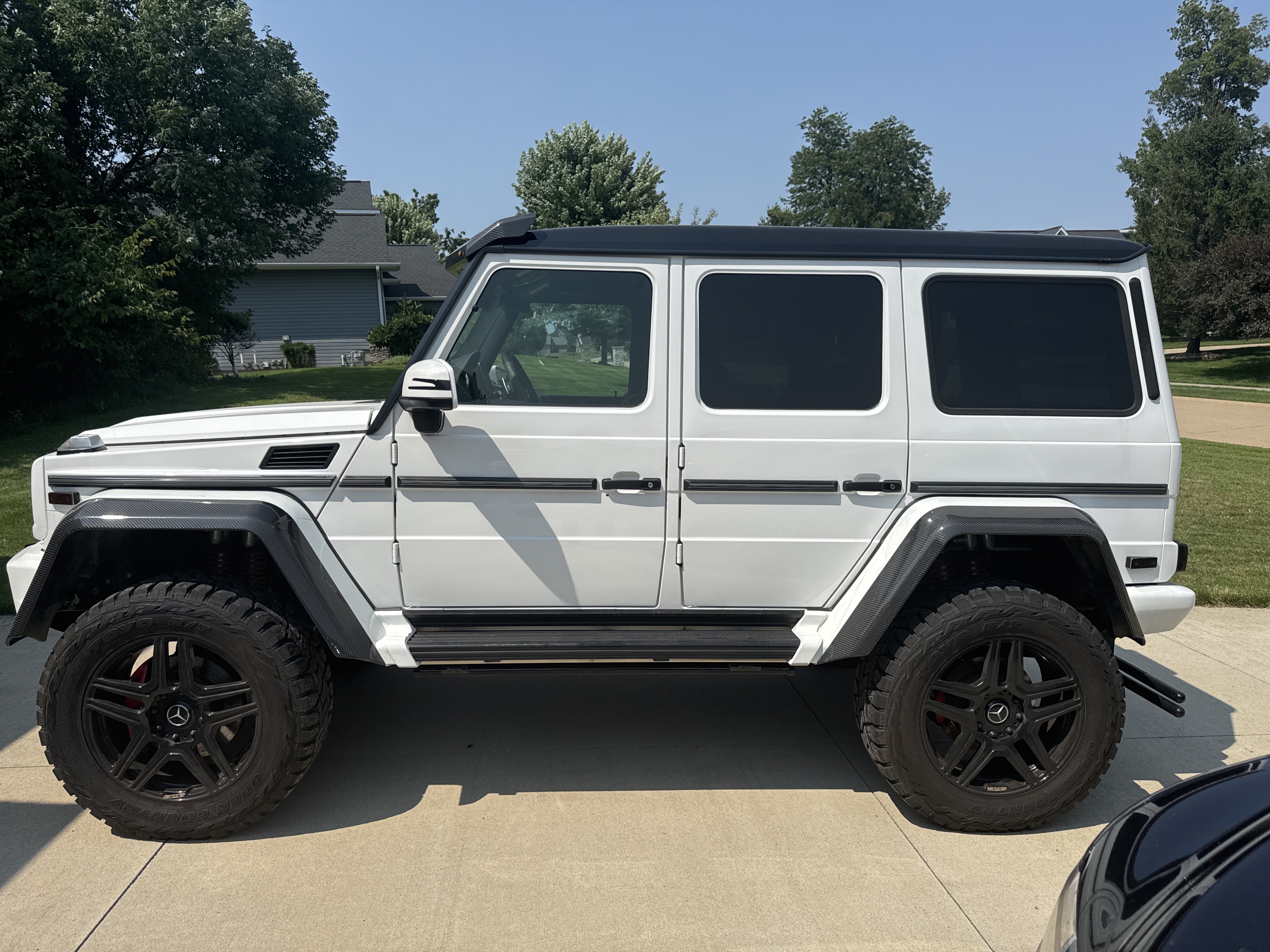 Used 2017 Mercedes-Benz G 550 Squared image 8