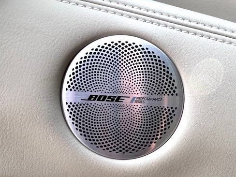 Used 2024 INFINITI QX80 Sensory image 11