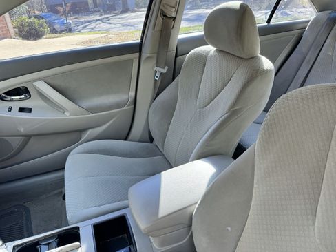 Used 2007 Toyota Camry LE image 8