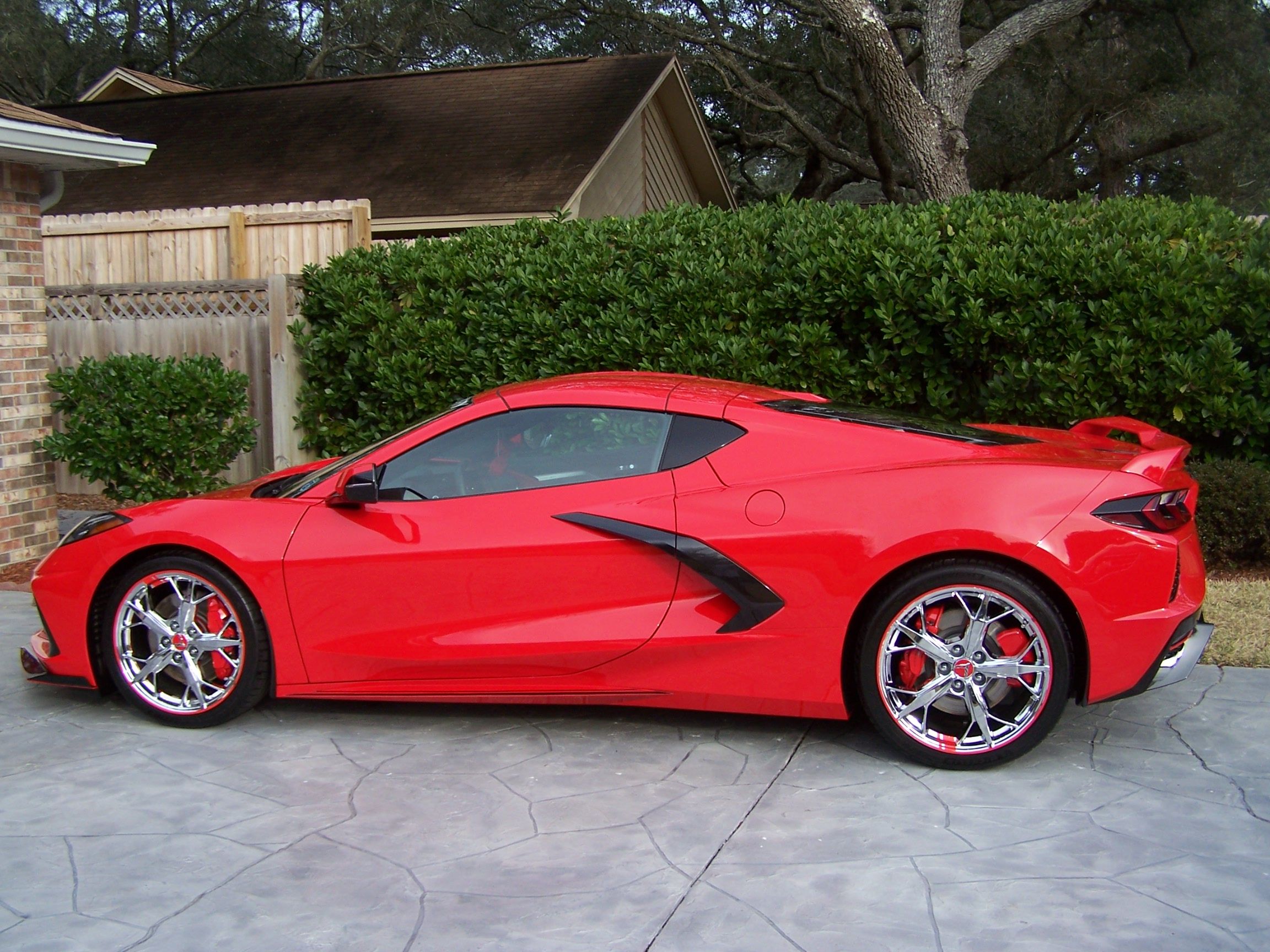 Used 2020 Chevrolet Corvette Stingray Premium Cpe w/ 3LT Preferred Equipment Group RWD image 5