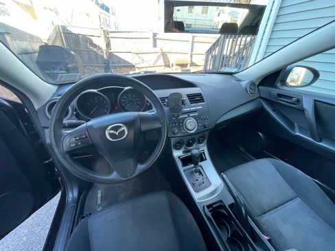 Used 2011 MAZDA MAZDA3 i Sport image 10