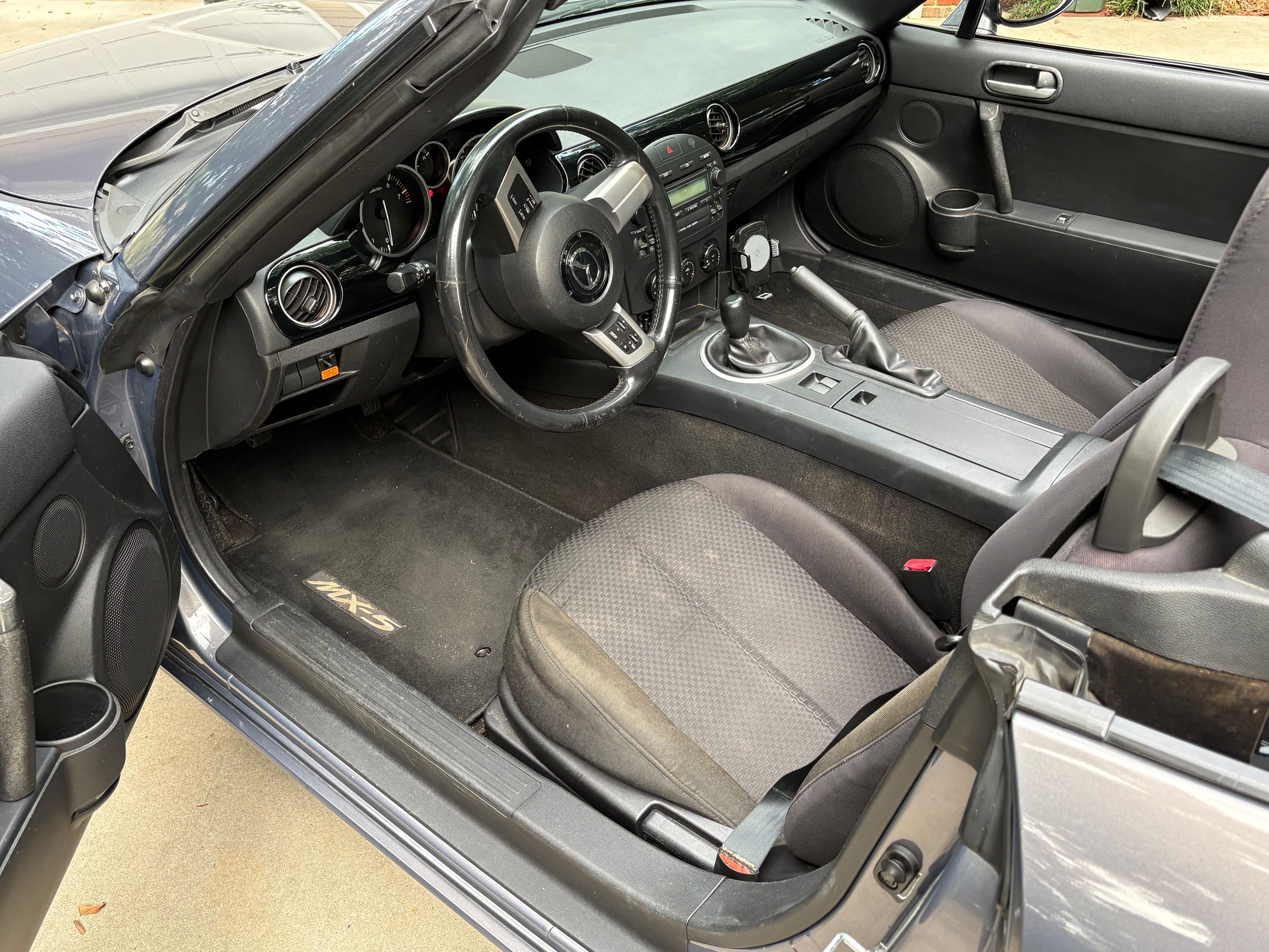 Used 2007 MAZDA MX-5 Miata Touring RWD image 19
