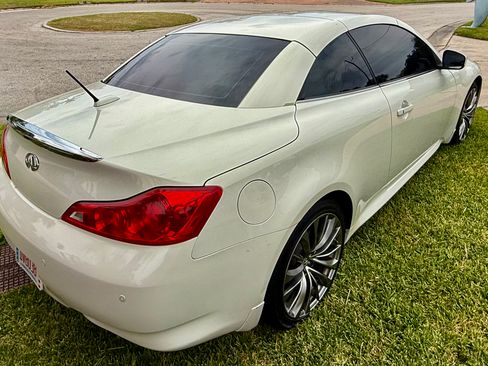 Used 2011 INFINITI G37 Sport w/ Premium Pkg image 19