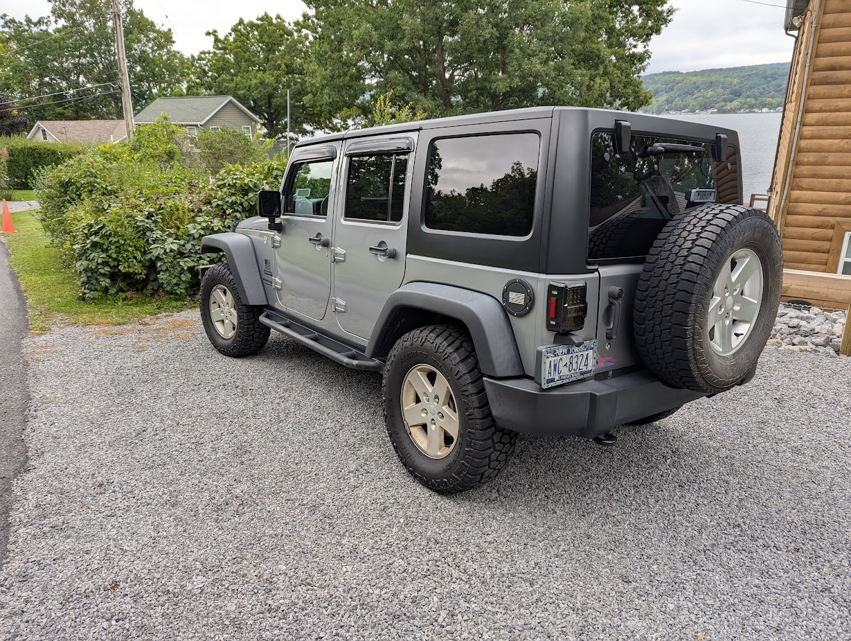Used 2018 Jeep Wrangler Unlimited Sport S AWD/4WD image 11