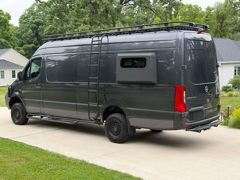 Used 2019 Mercedes-Benz Sprinter 4x4 170 image 5