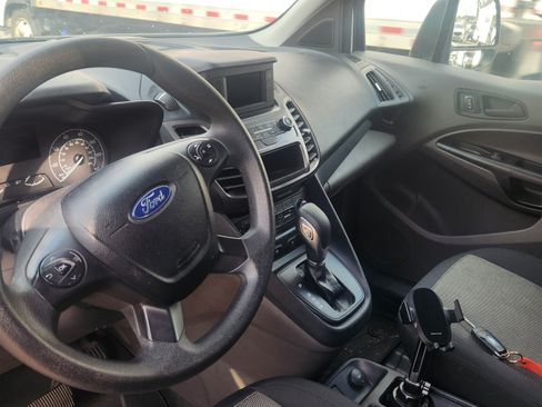 Used 2020 Ford Transit Connect XL image 4