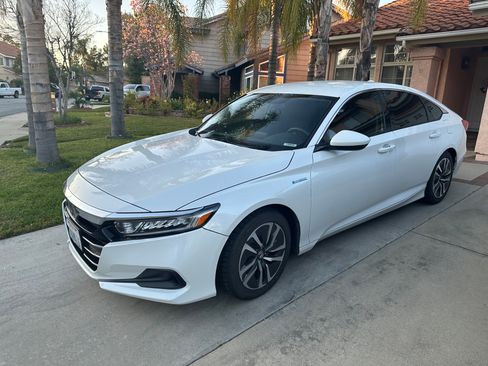 Used 2021 Honda Accord Hybrid image 5