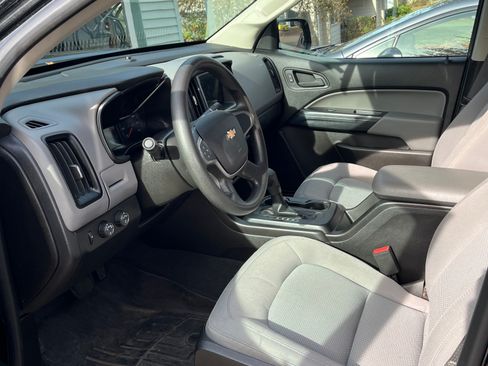 Used 2019 Chevrolet Colorado W/T w/ WT Convenience Package image 11