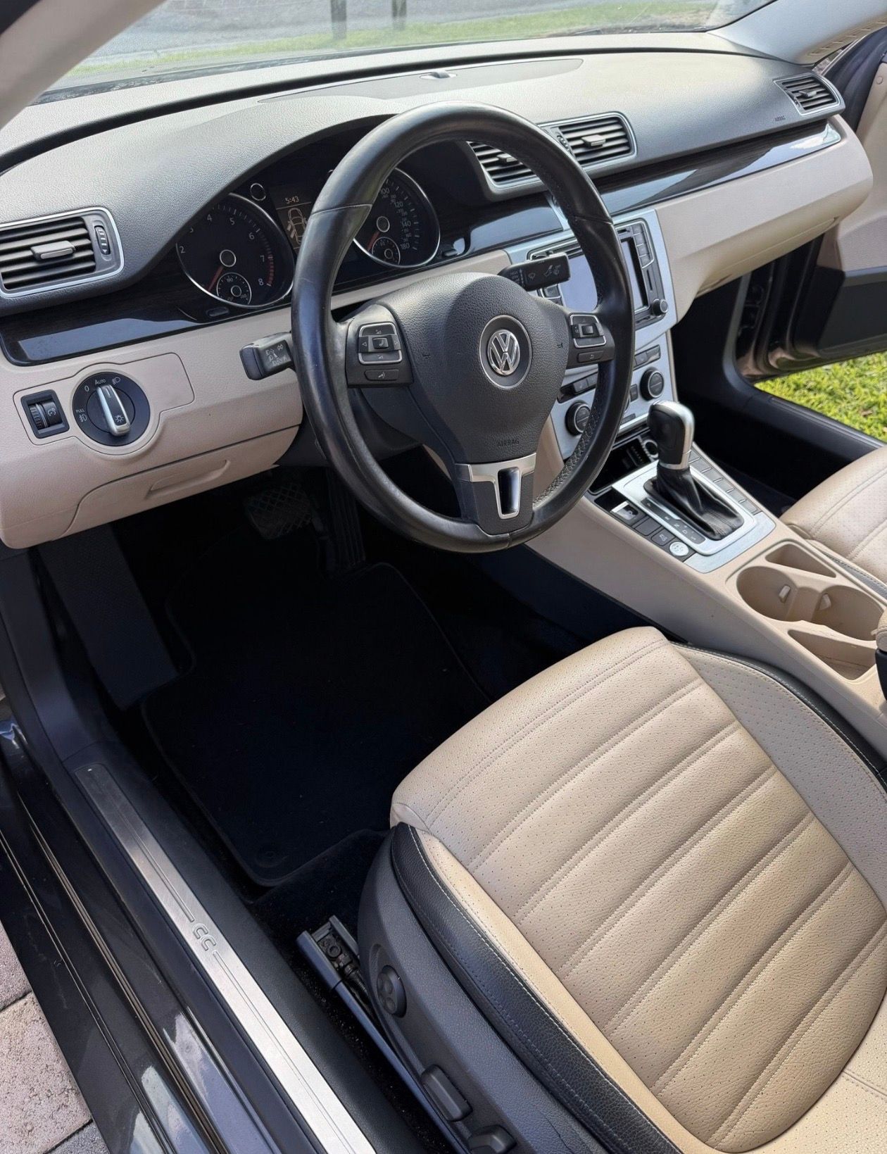 Used 2017 Volkswagen CC Sport FWD image 8