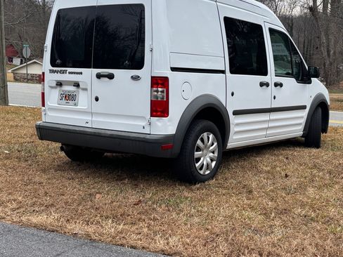 Used 2010 Ford Transit Connect XL image 4