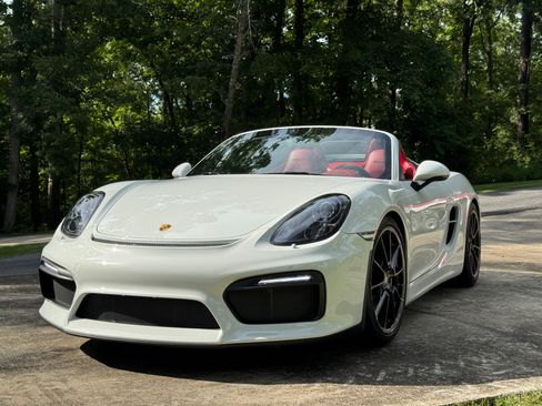 Used 2016 Porsche Boxster Spyder RWD image 1