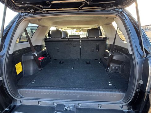 Used 2020 Toyota 4Runner SR5 Premium image 13